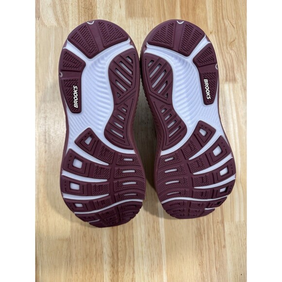 Brooks Ghost 17 Women’s Size 10.5 Burgundy Running Shoes - Picture 4 of 8